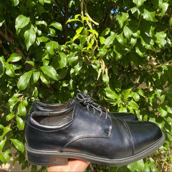 Kohl's Other - Mens black dress shoes